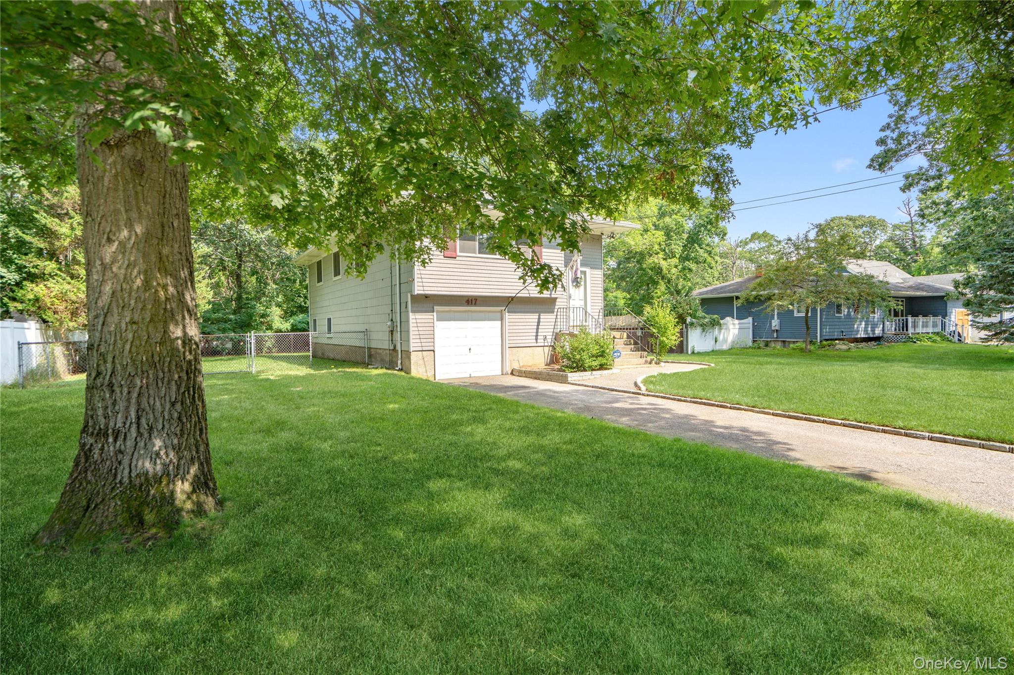417 Winters Drive Property Photo 2