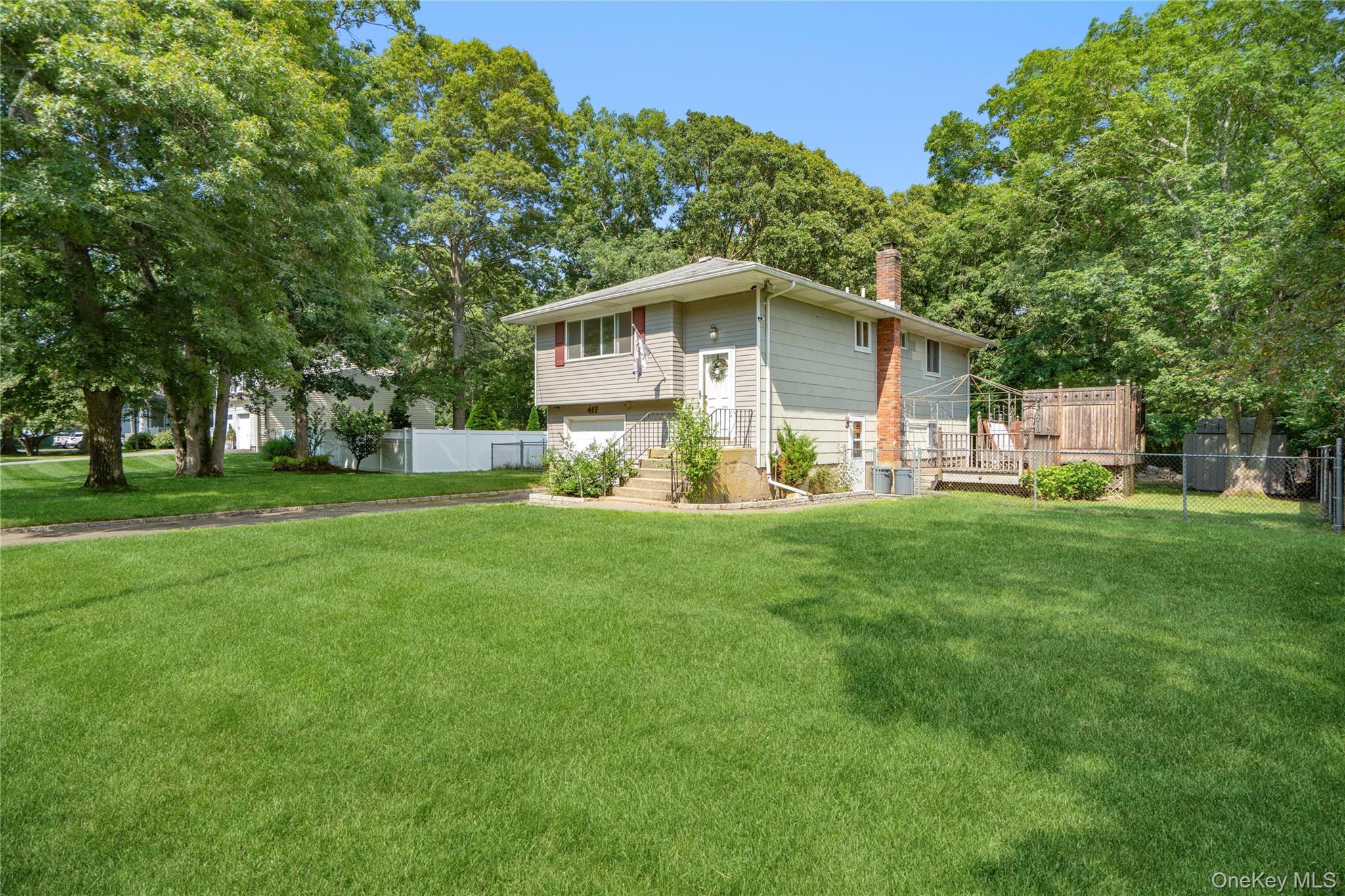 417 Winters Drive Property Photo 3