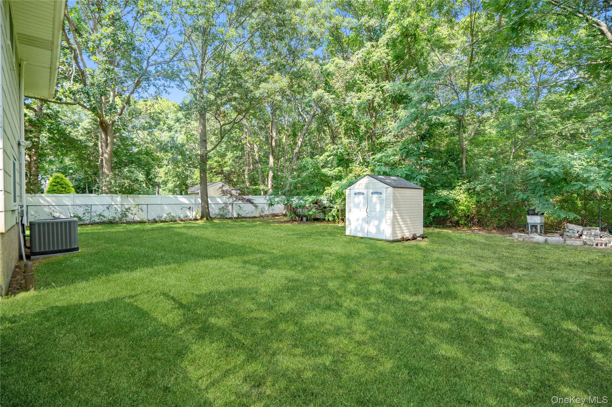 417 Winters Drive Property Photo 4