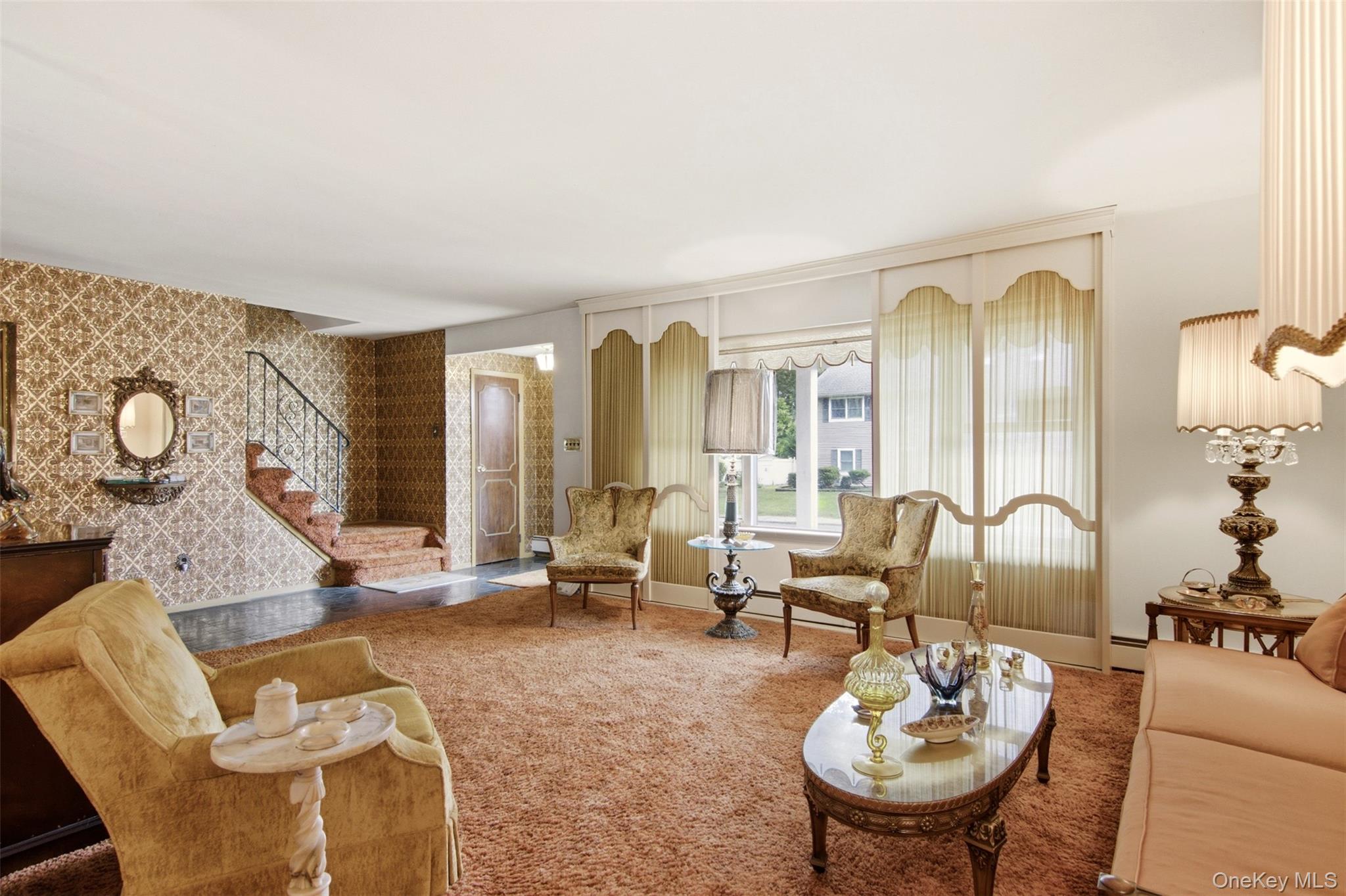 4 Smithtown Crescent Property Photo 4