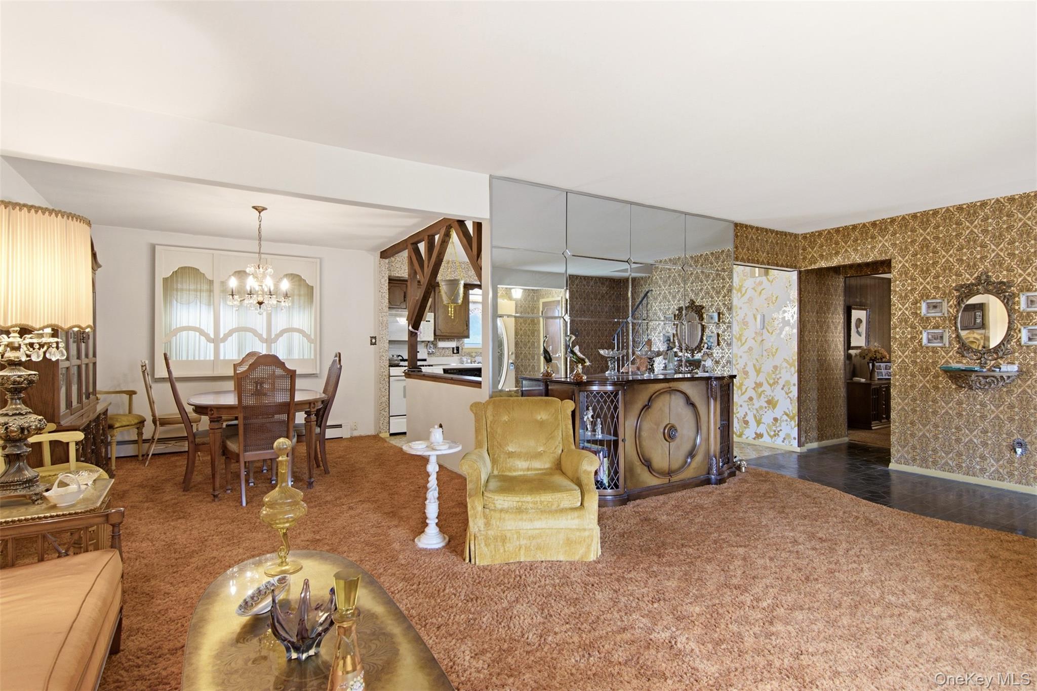 4 Smithtown Crescent Property Photo 5