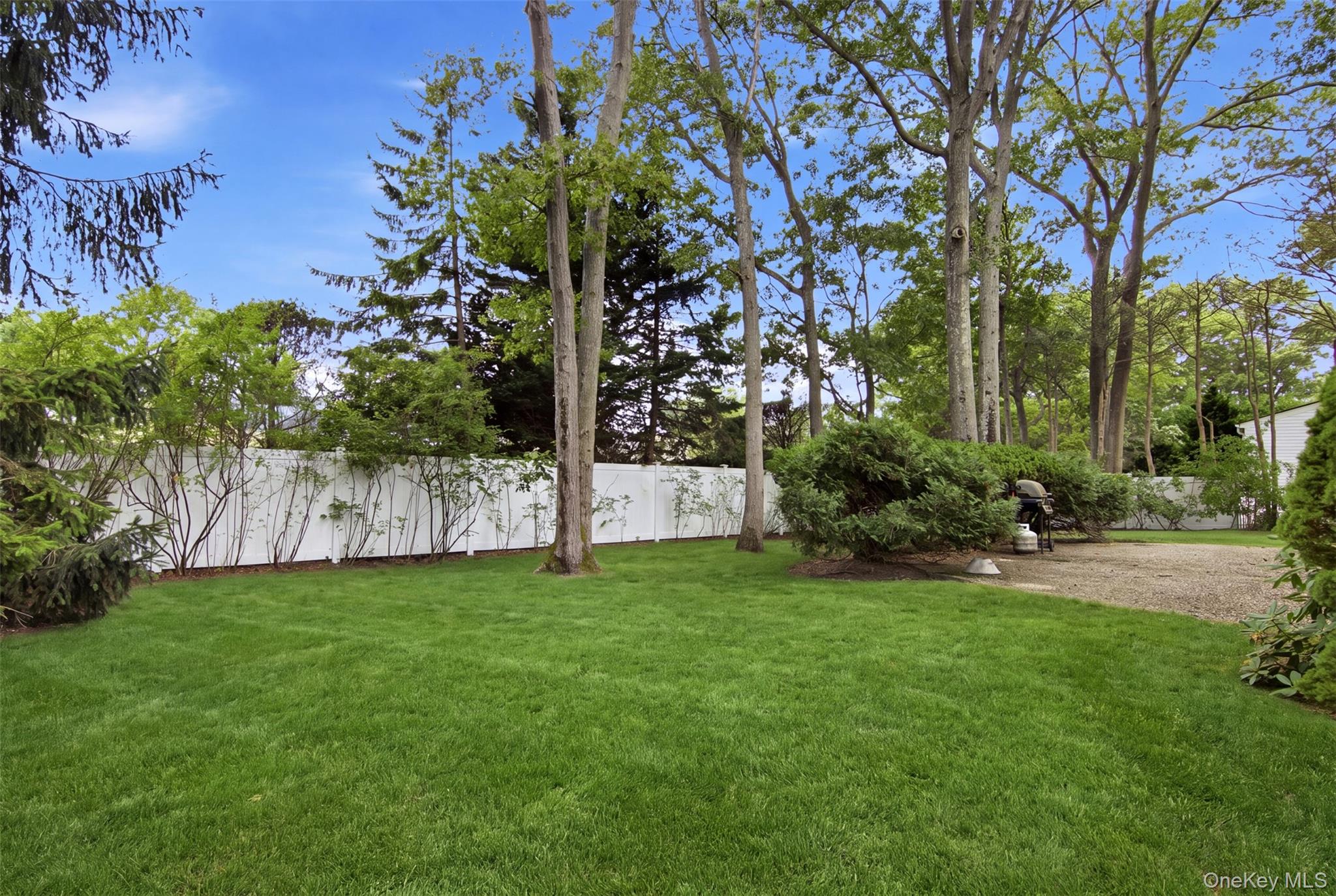 4 Smithtown Crescent Property Photo 24