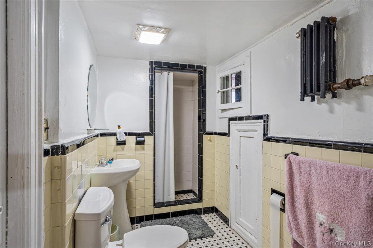 166-47 25th Avenue Property Photo 22