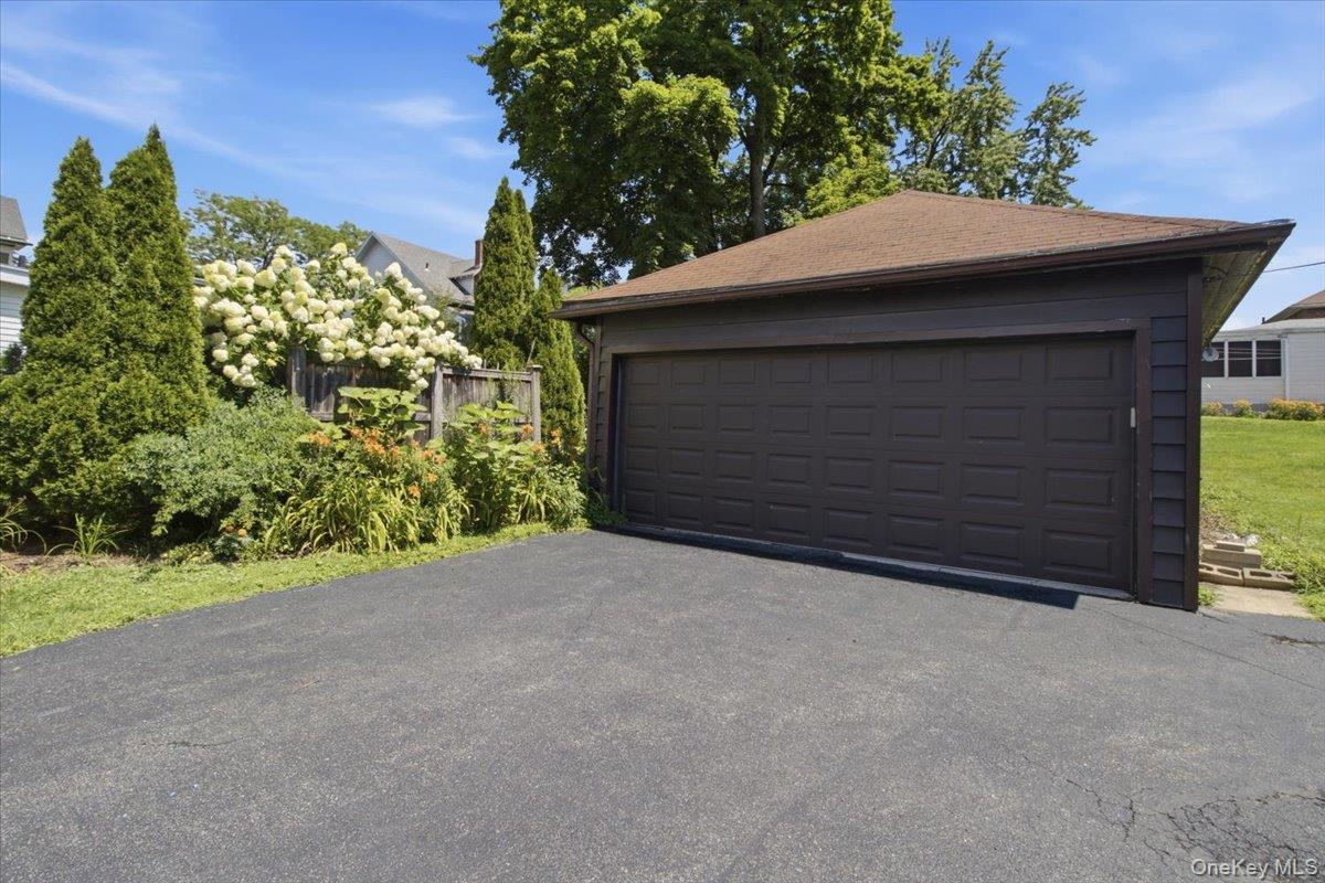 166 Spring Street Property Photo 7