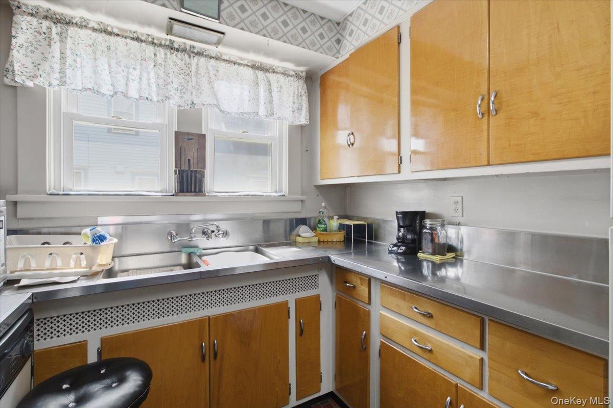 166 Spring Street Property Photo 22
