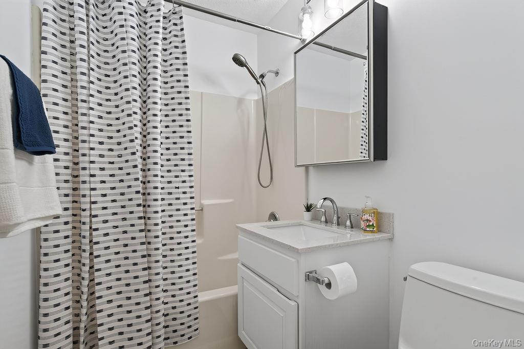 355 Old Tarrytown Road 107 Property Photo 12