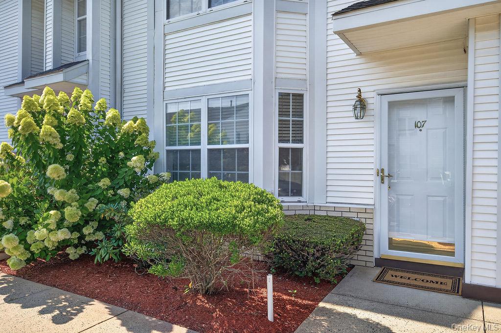 355 Old Tarrytown Road 107 Property Photo 15