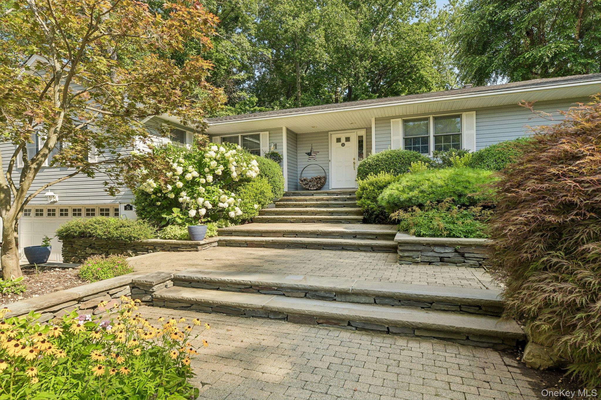 24 Vanad Drive Property Photo 1