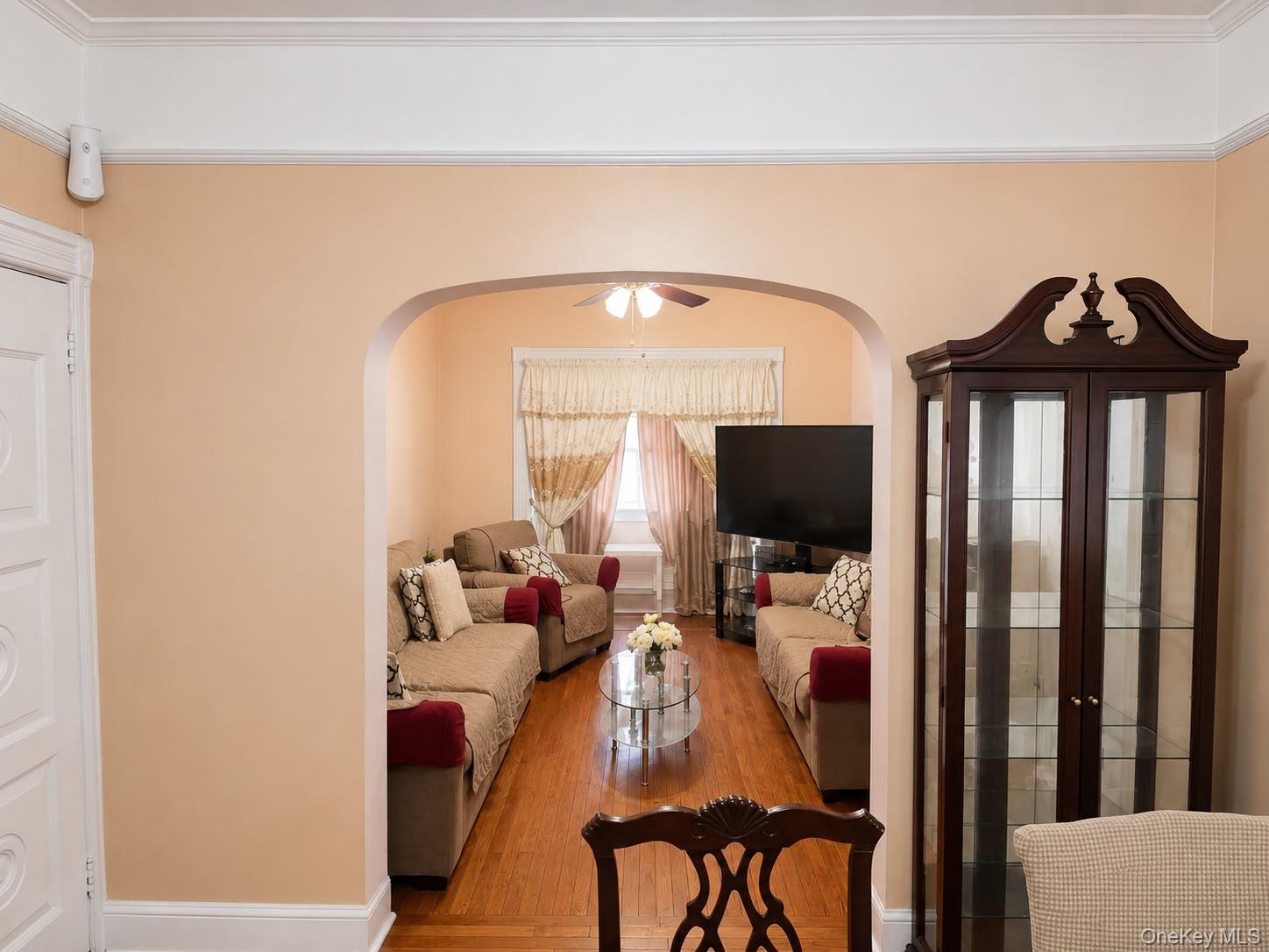 1044 41st Property Photo 14