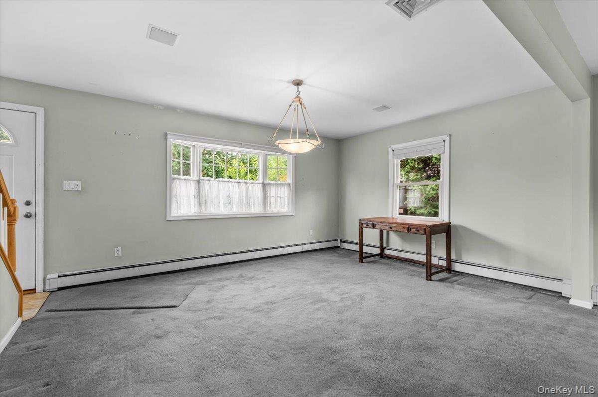 53 12th Street Property Photo 4