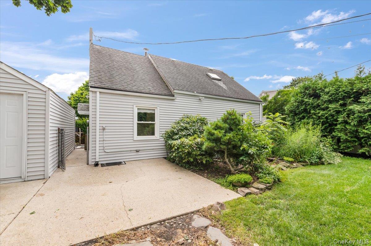 53 12th Street Property Photo 20