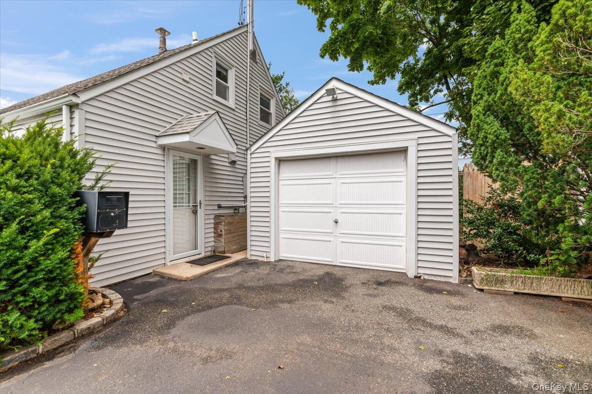 53 12th Street Property Photo 22