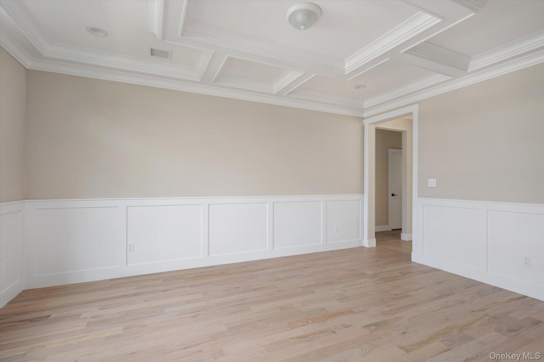 3380 Silverton Avenue Property Photo 3