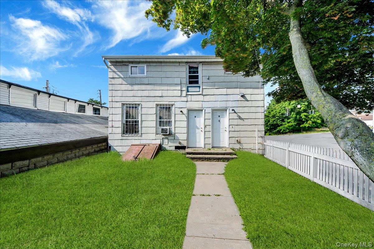 629 South Street Property Photo 1