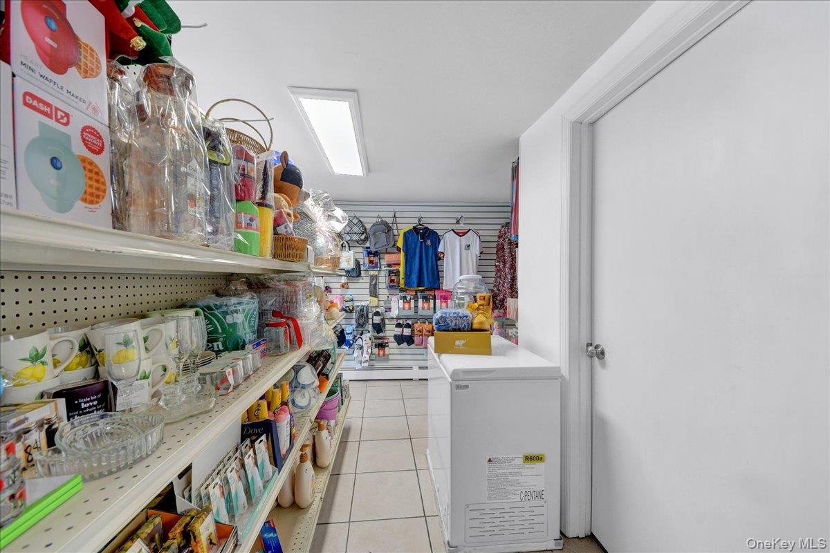 629 South Street Property Photo 16