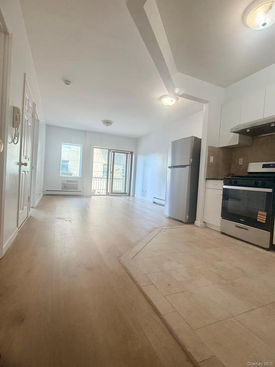 4231 Colden Street R1h Property Photo 3