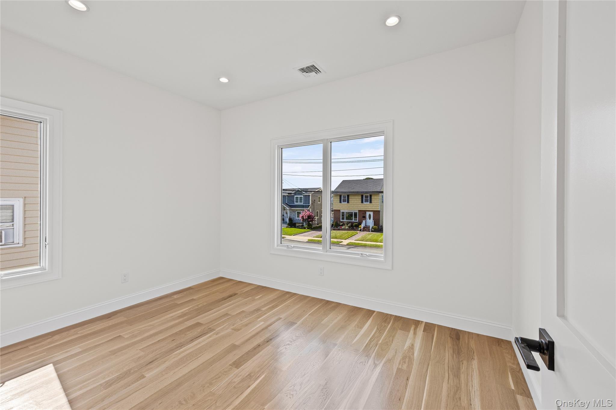 43 Westbury Avenue Property Photo 30