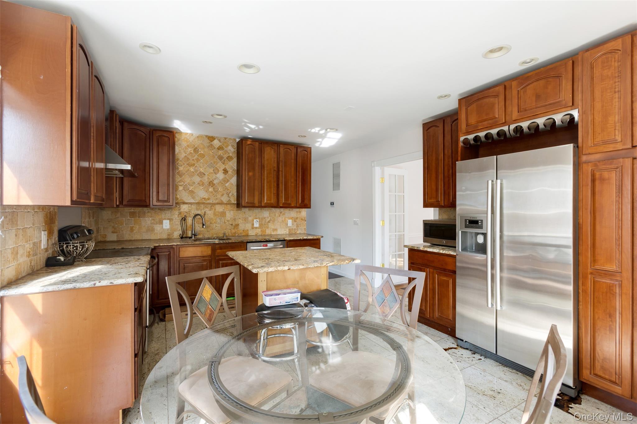 316 Maplegrove Avenue Property Photo 4