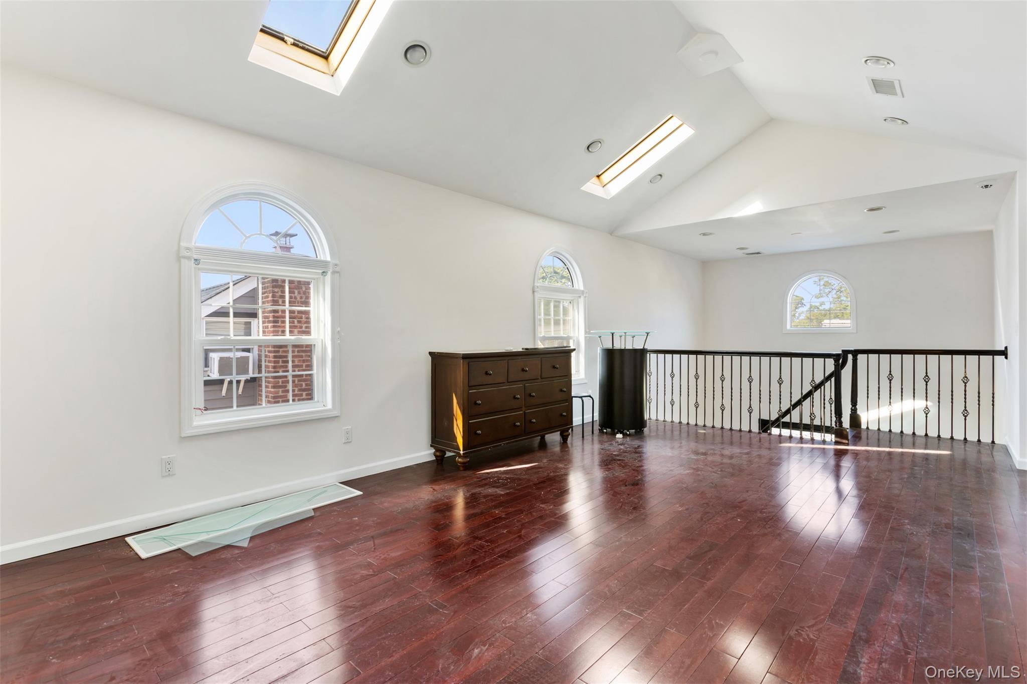 316 Maplegrove Avenue Property Photo 10