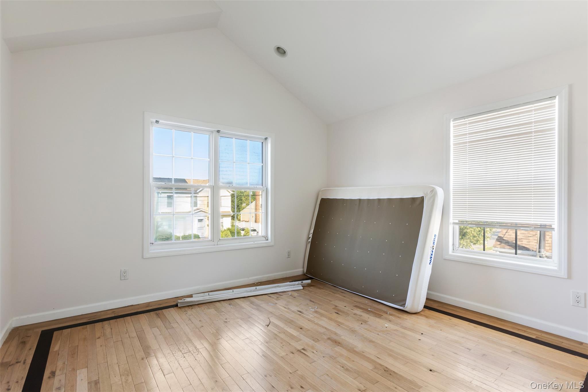 316 Maplegrove Avenue Property Photo 16