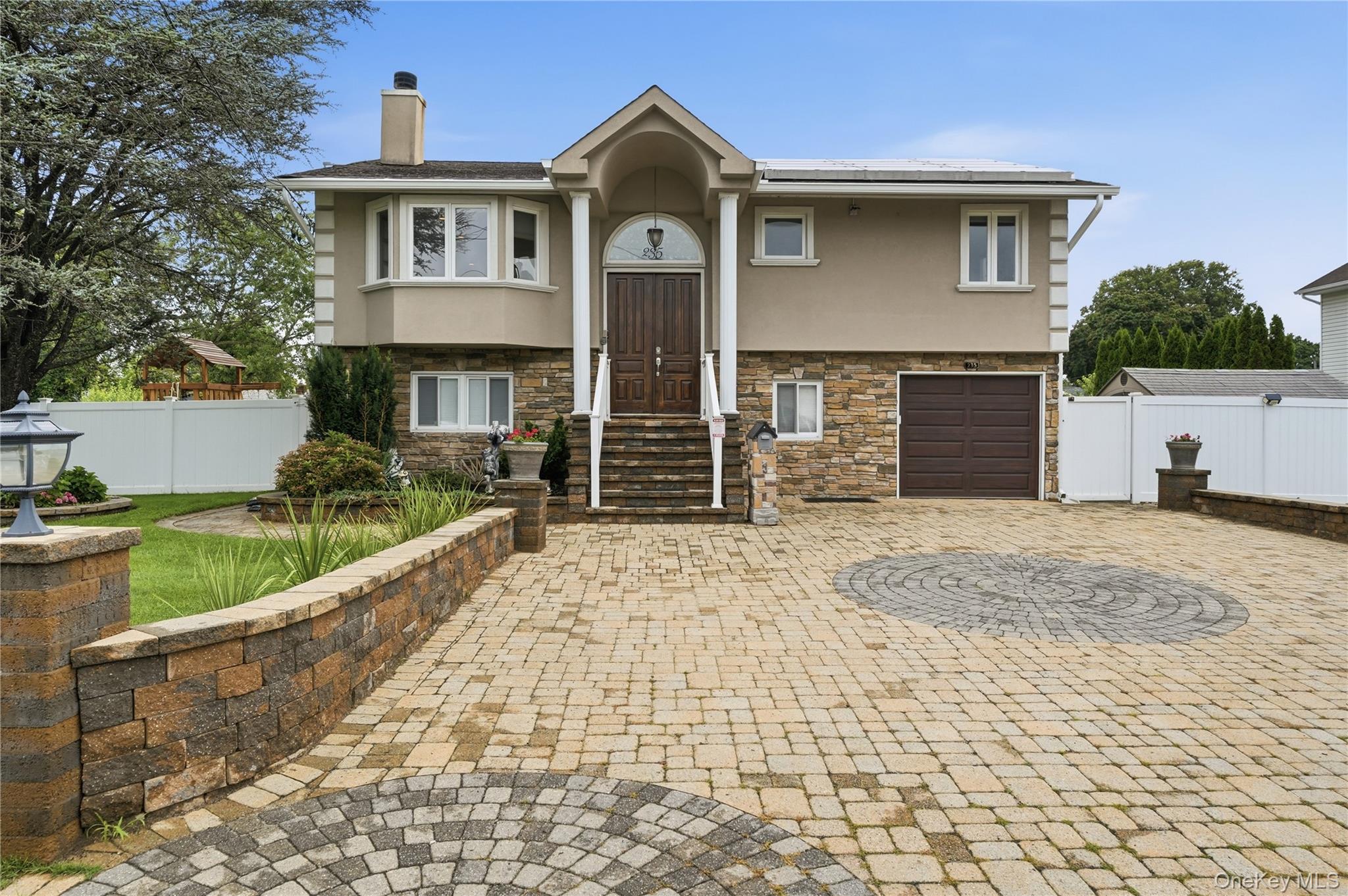 235 Eastwood Avenue Property Photo 2