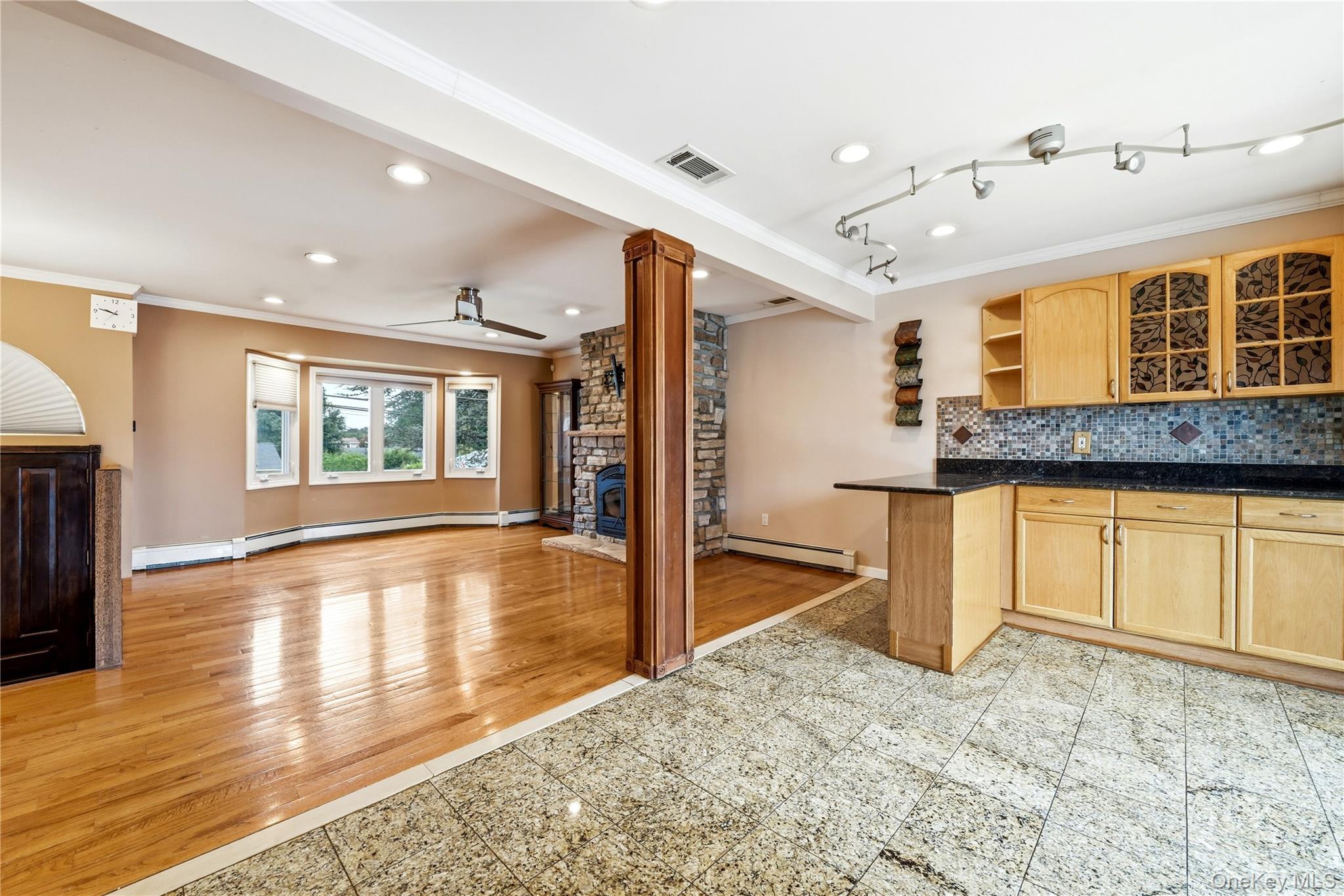 235 Eastwood Avenue Property Photo 8