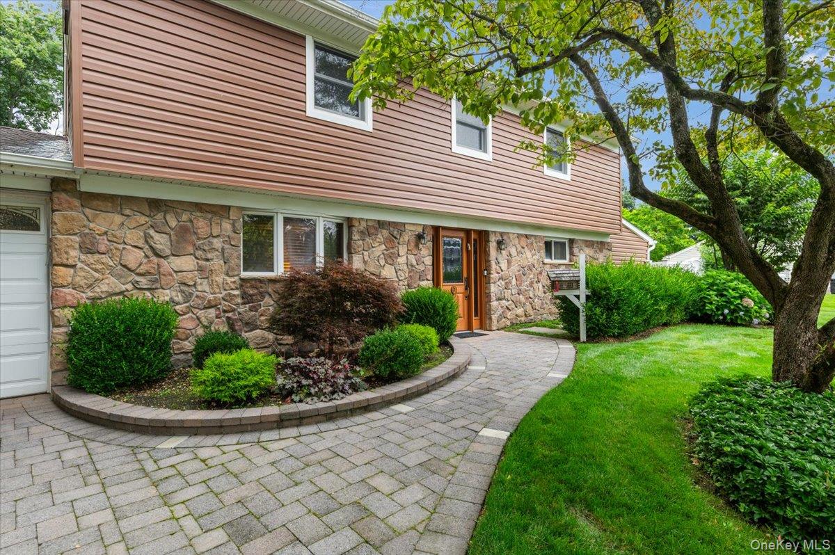 9 Donald Drive Property Photo 3
