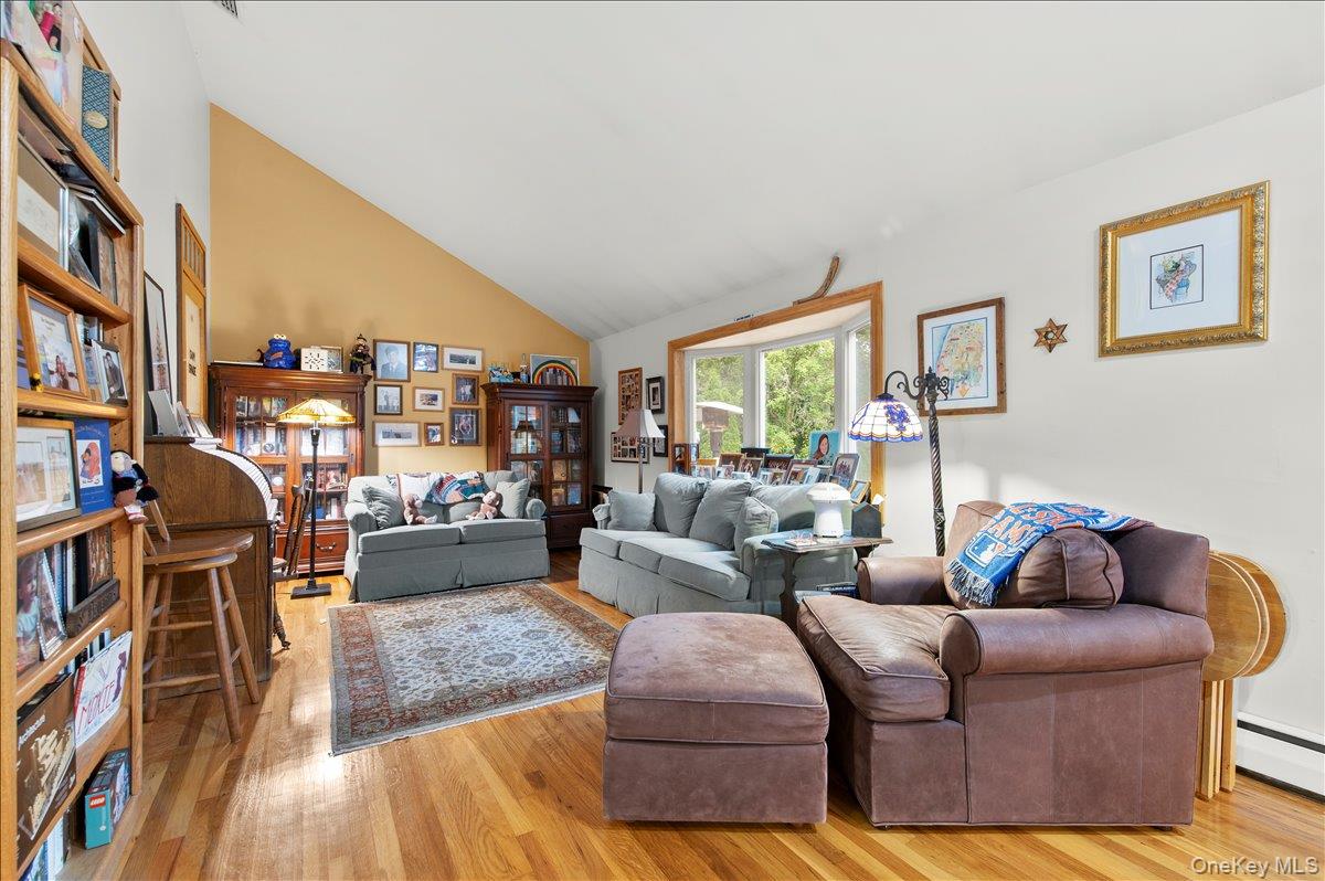 9 Donald Drive Property Photo 4