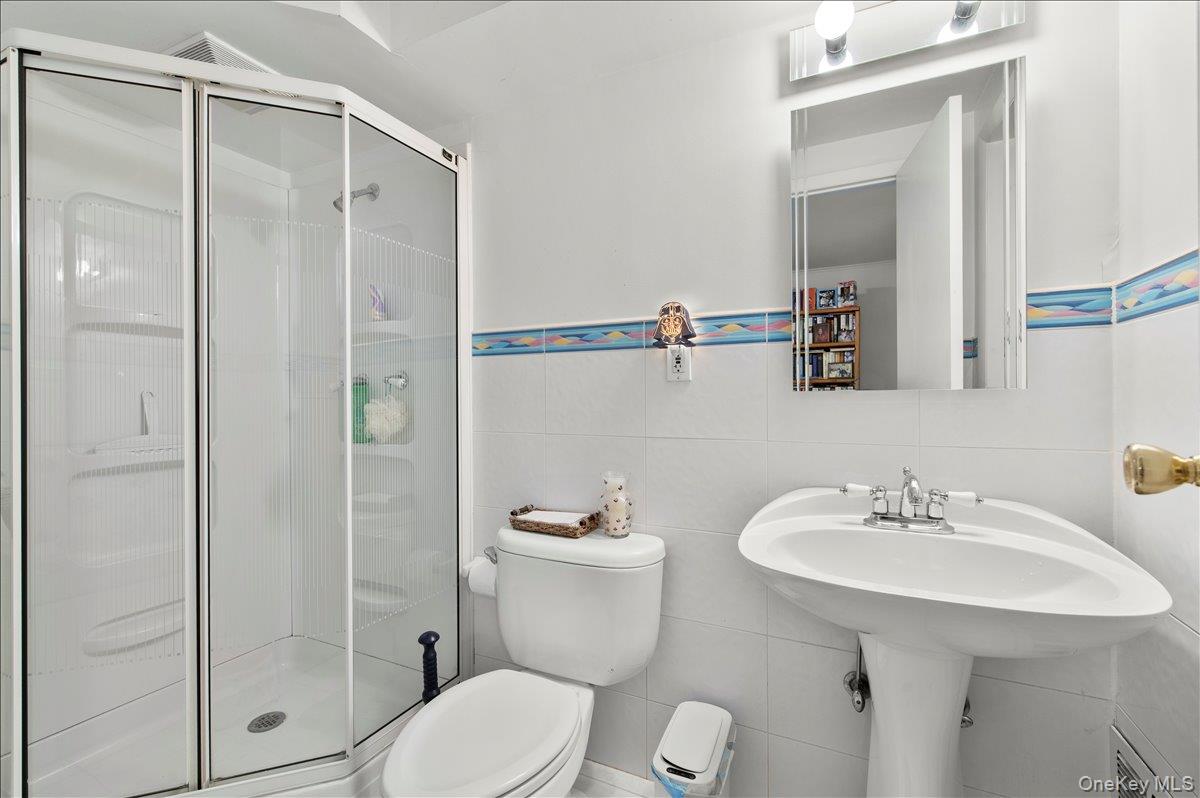 9 Donald Drive Property Photo 12