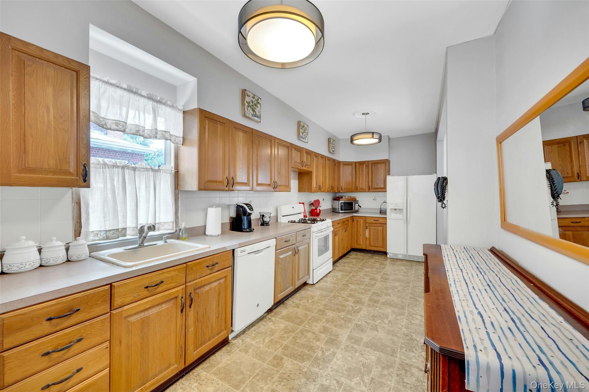 1650 Research Avenue Property Photo 8