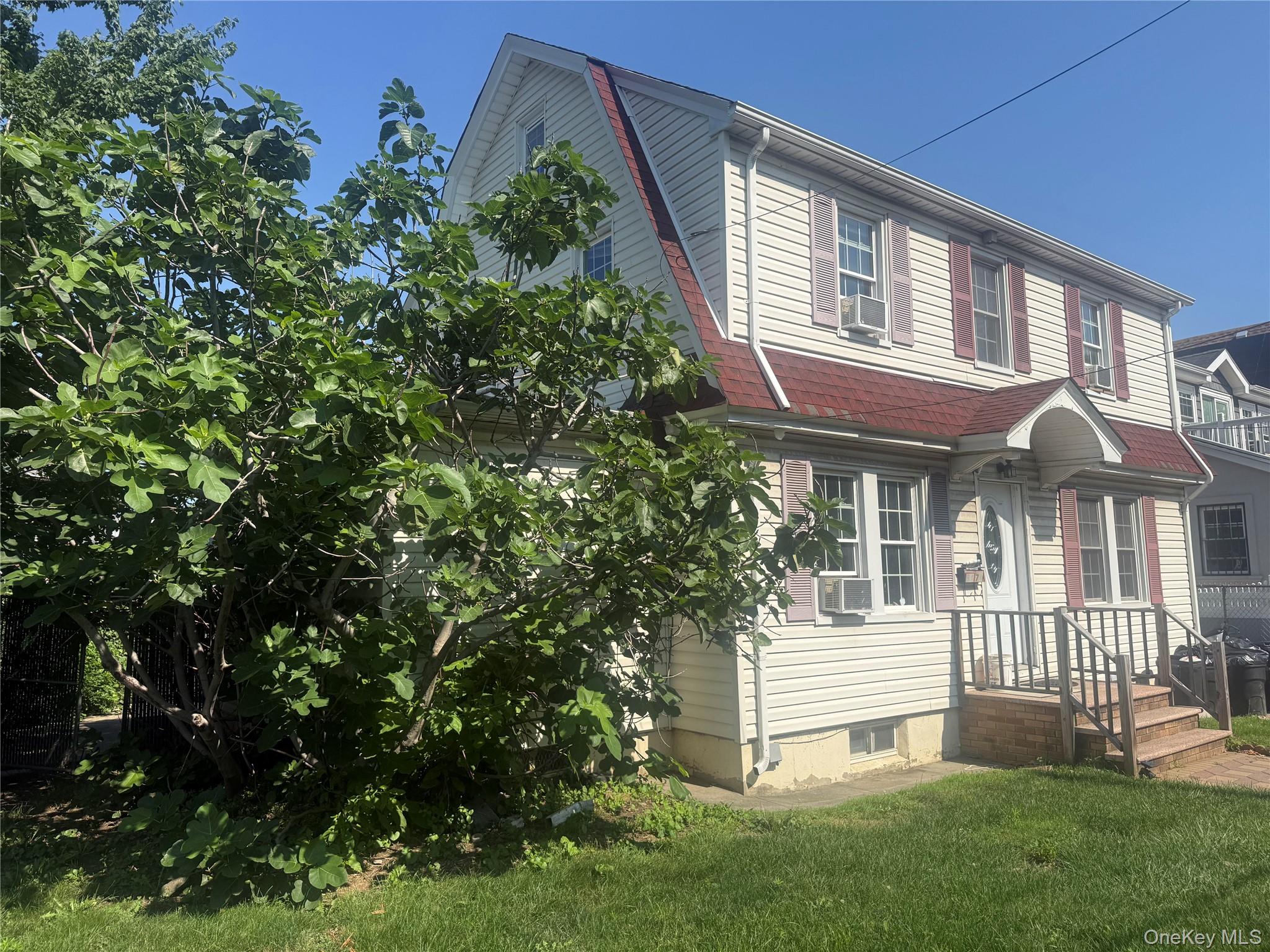 8474 Homelawn Street Property Photo 1