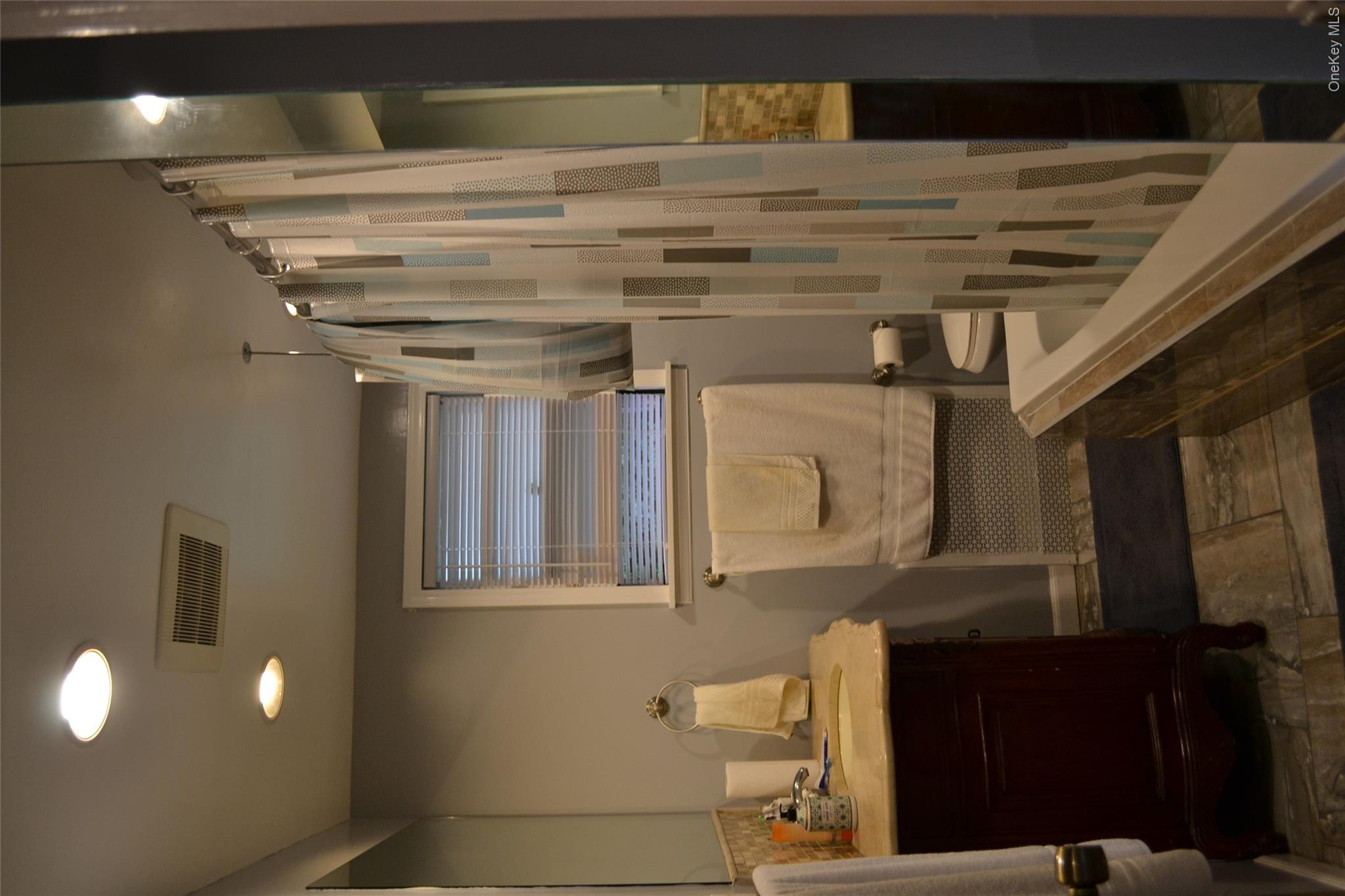 622 James Street Property Photo 17
