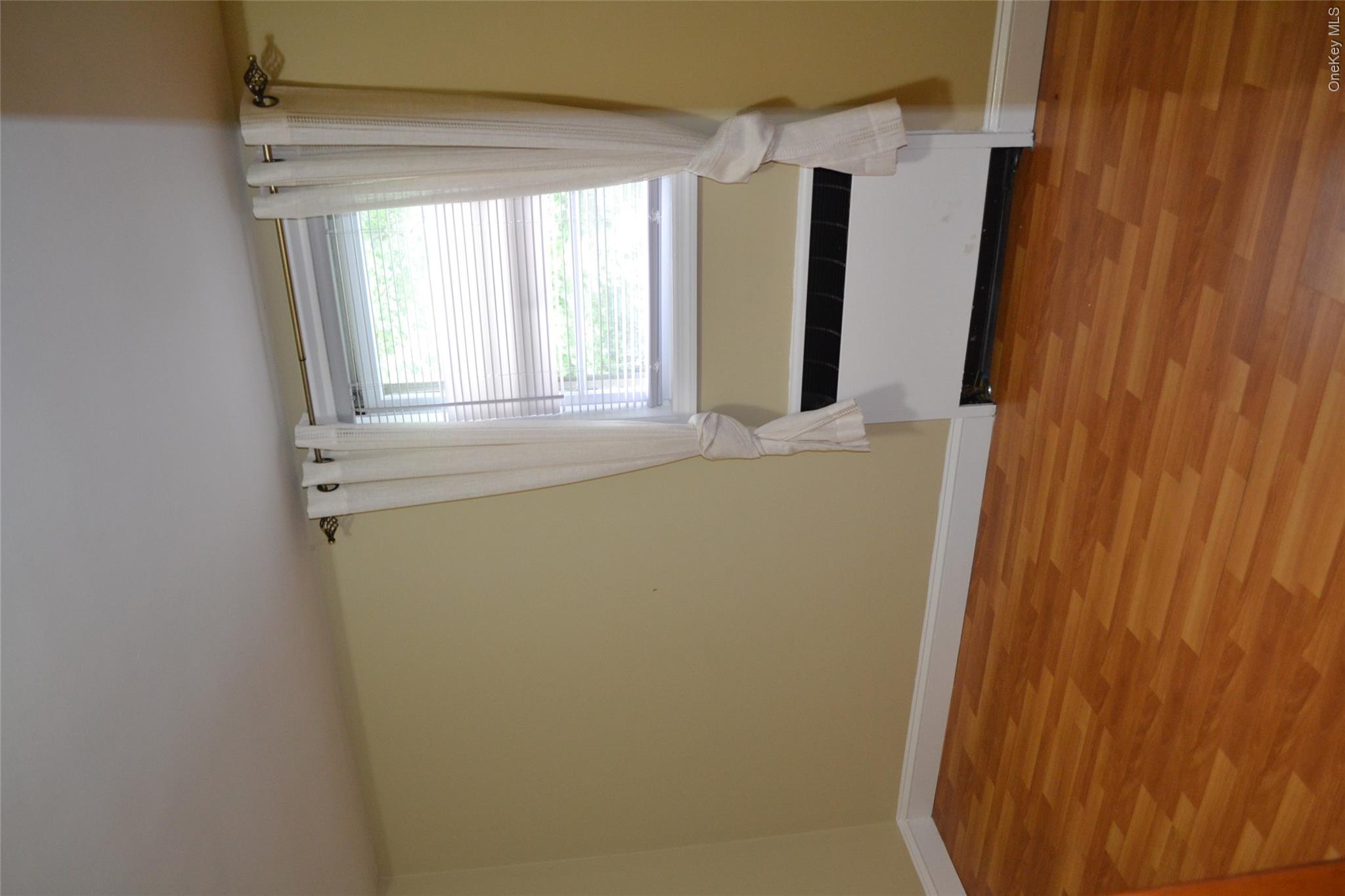 622 James Street Property Photo 20