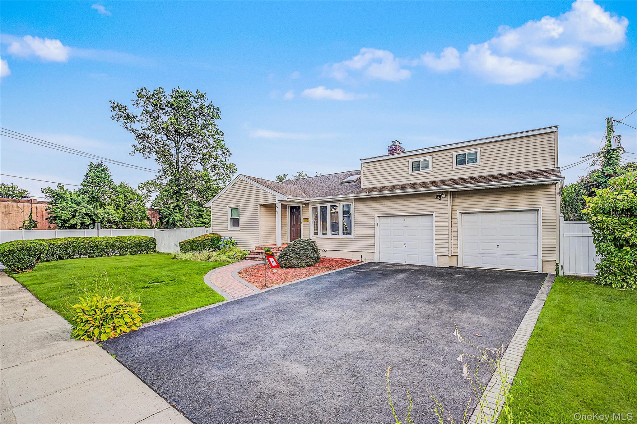 28 Greenvale Lane Property Photo 2