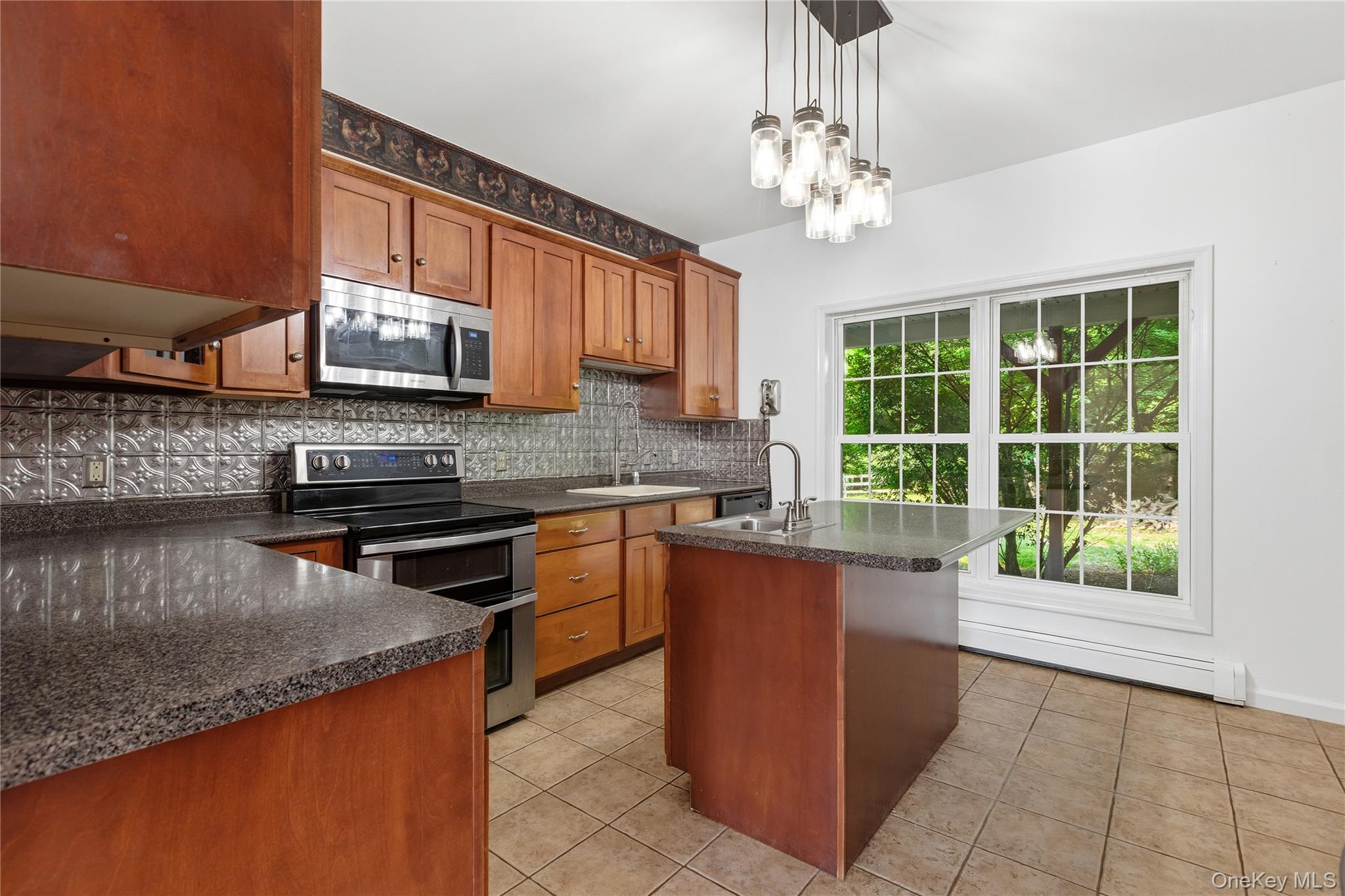7 Van Keuren Avenue Property Photo 12