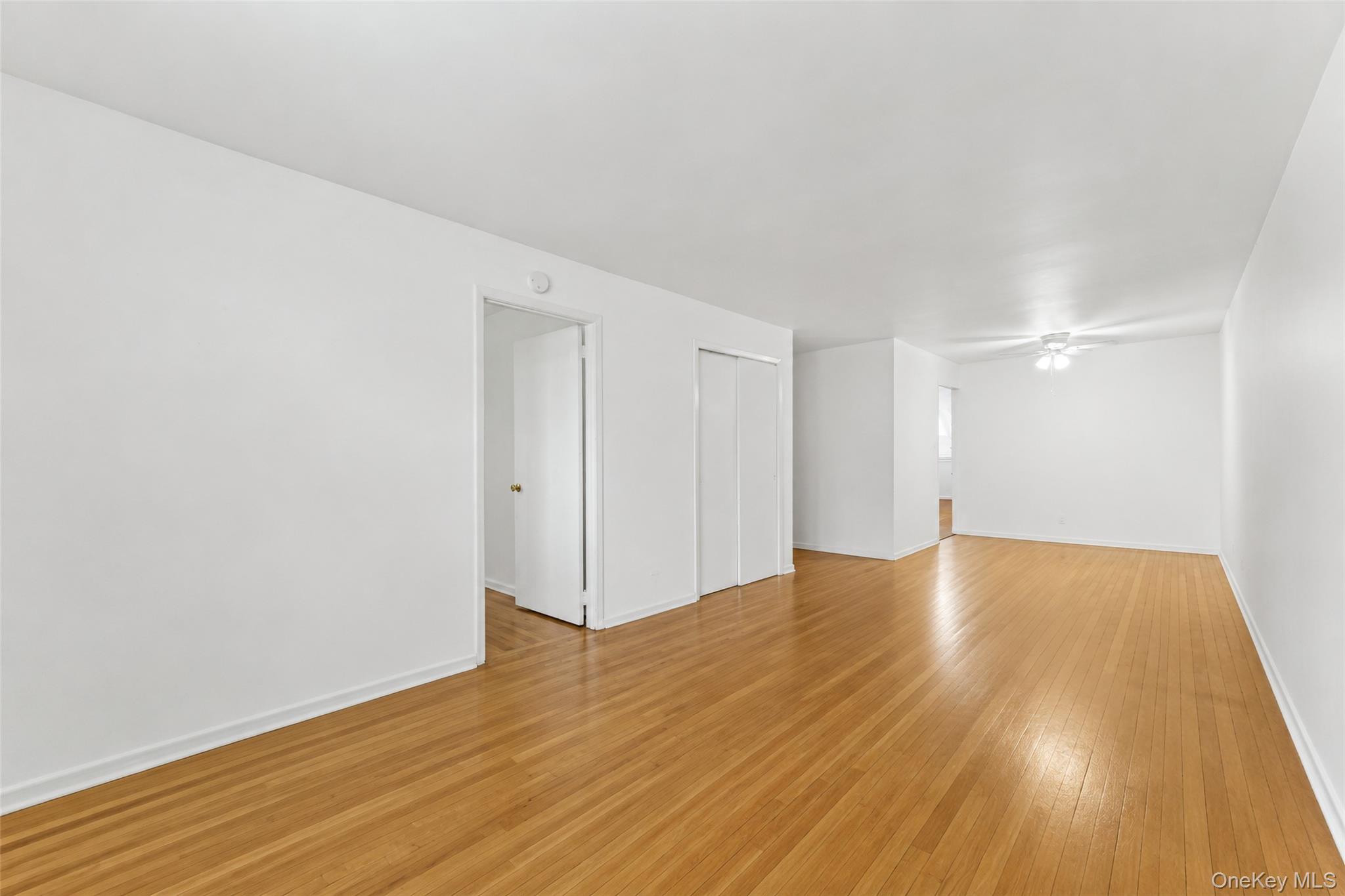 42-18 E 235 Street Property Photo 16