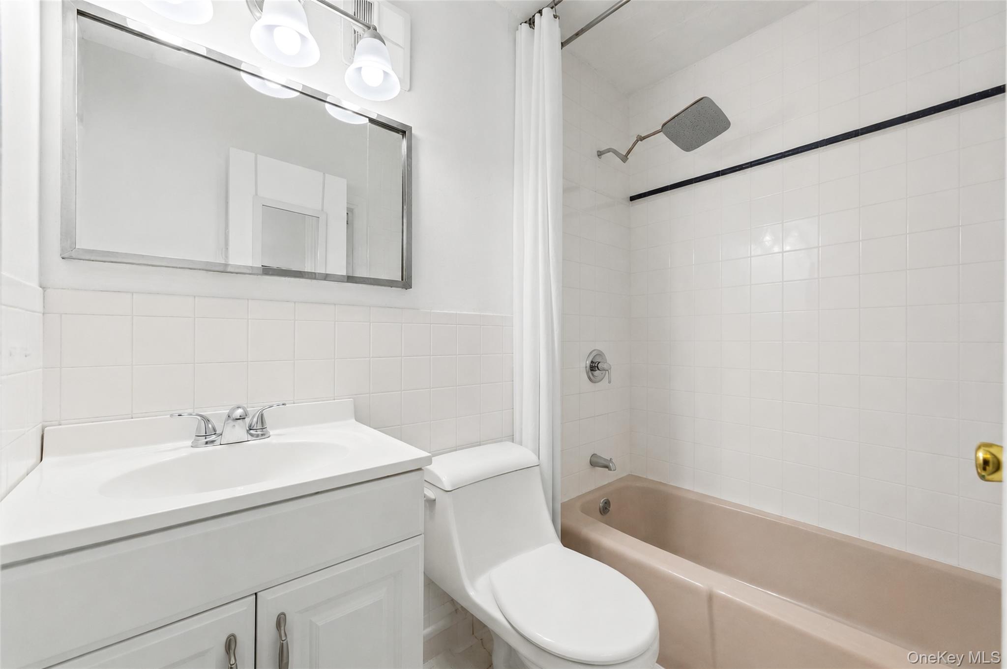 42-18 E 235 Street Property Photo 21