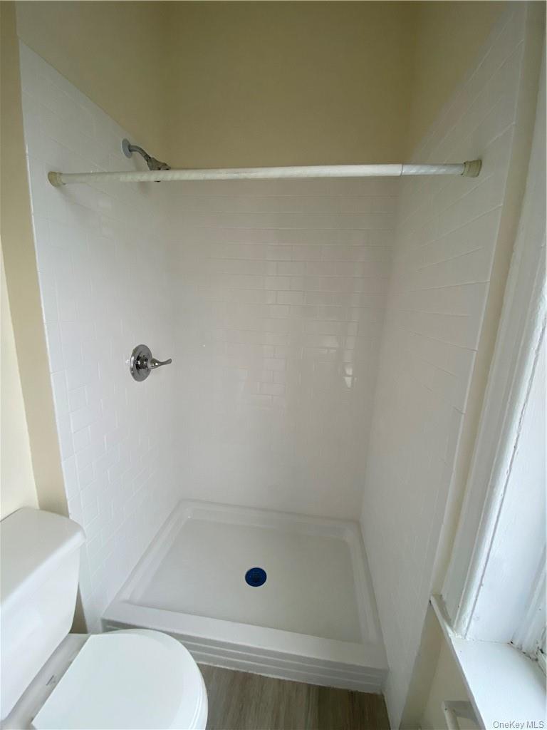 8 Franklin Avenue 1 Property Photo 5