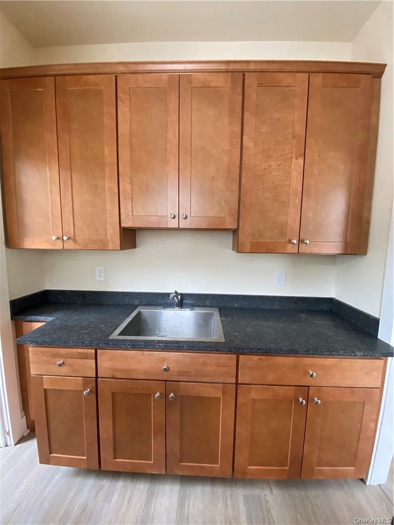8 Franklin Avenue 1 Property Photo 12
