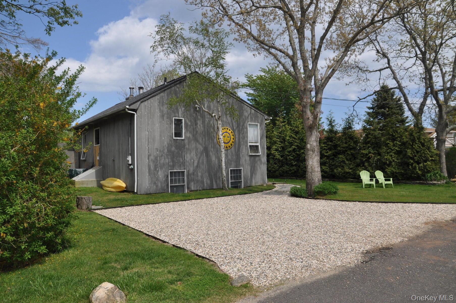 14 Hoover Court Property Photo 1