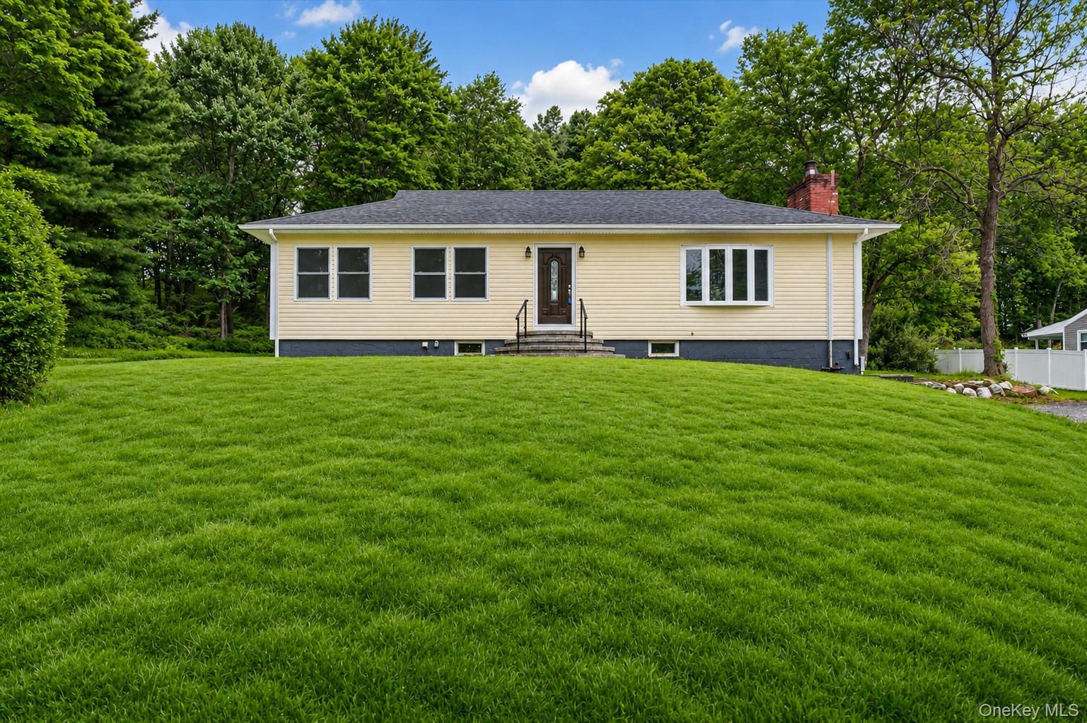 80 N Cross Road Property Photo 1