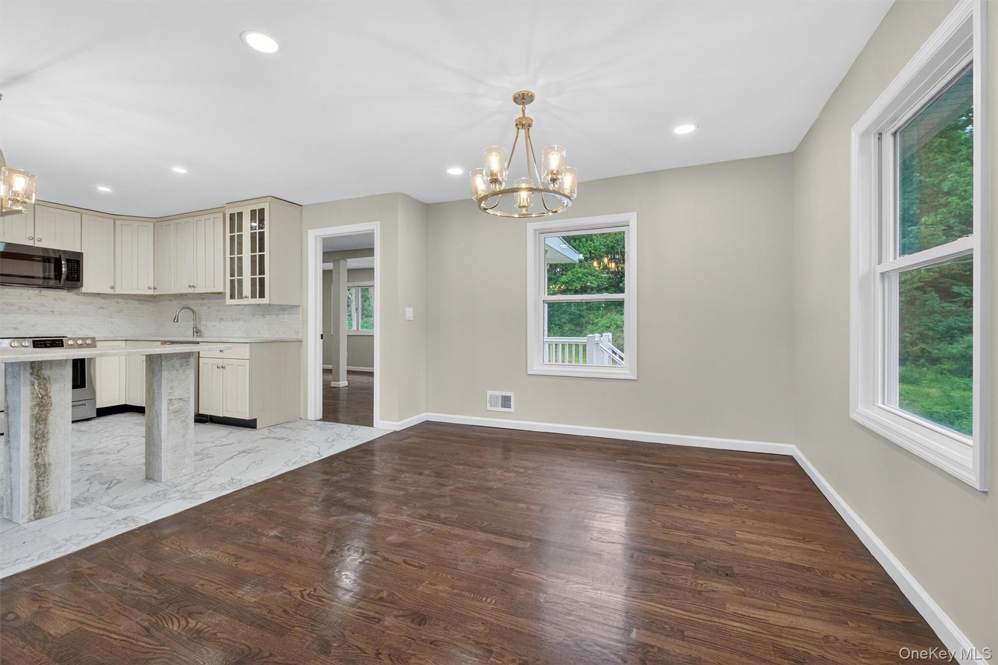 80 N Cross Road Property Photo 15