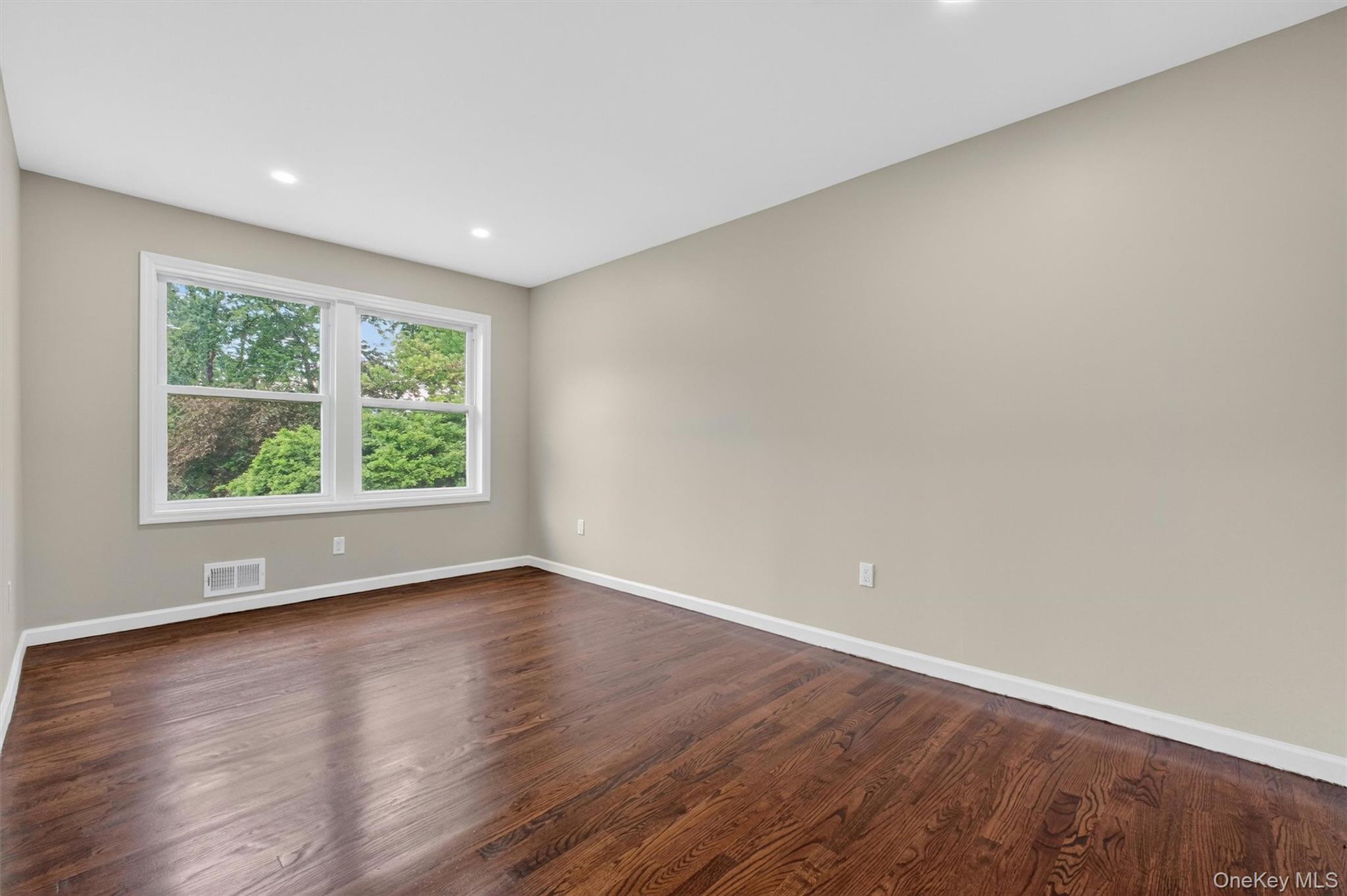 80 N Cross Road Property Photo 28