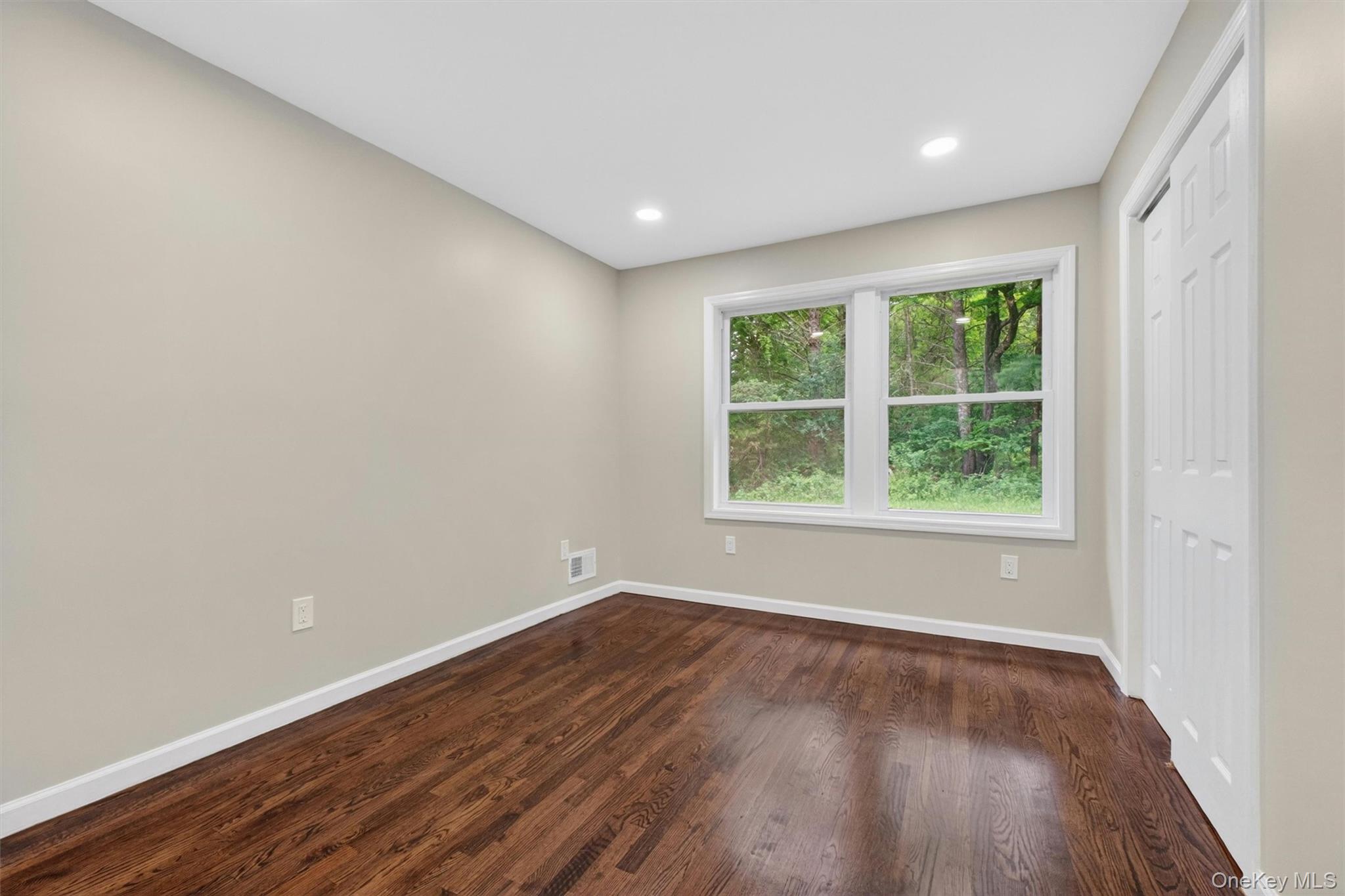 80 N Cross Road Property Photo 29