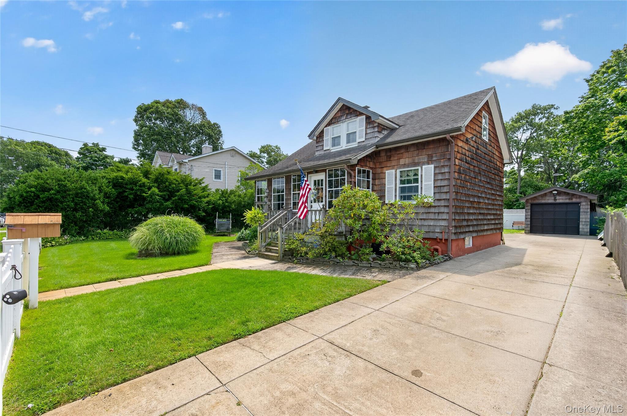 42 Cedar Street Property Photo 5