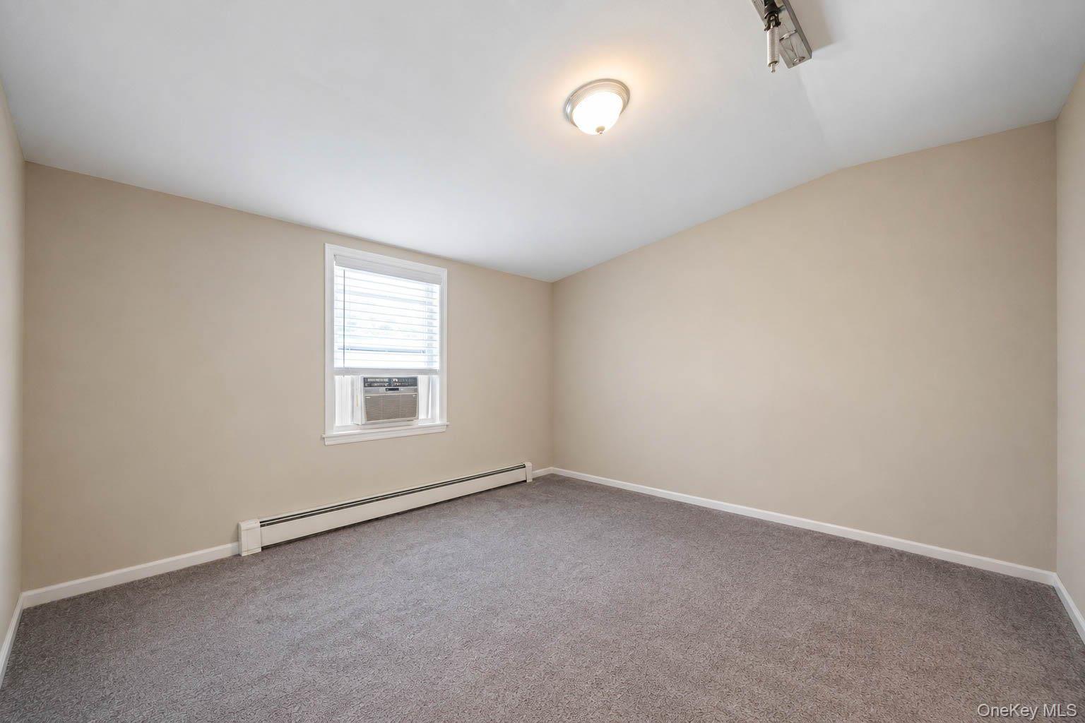 150 Serpentine Lane Property Photo 15