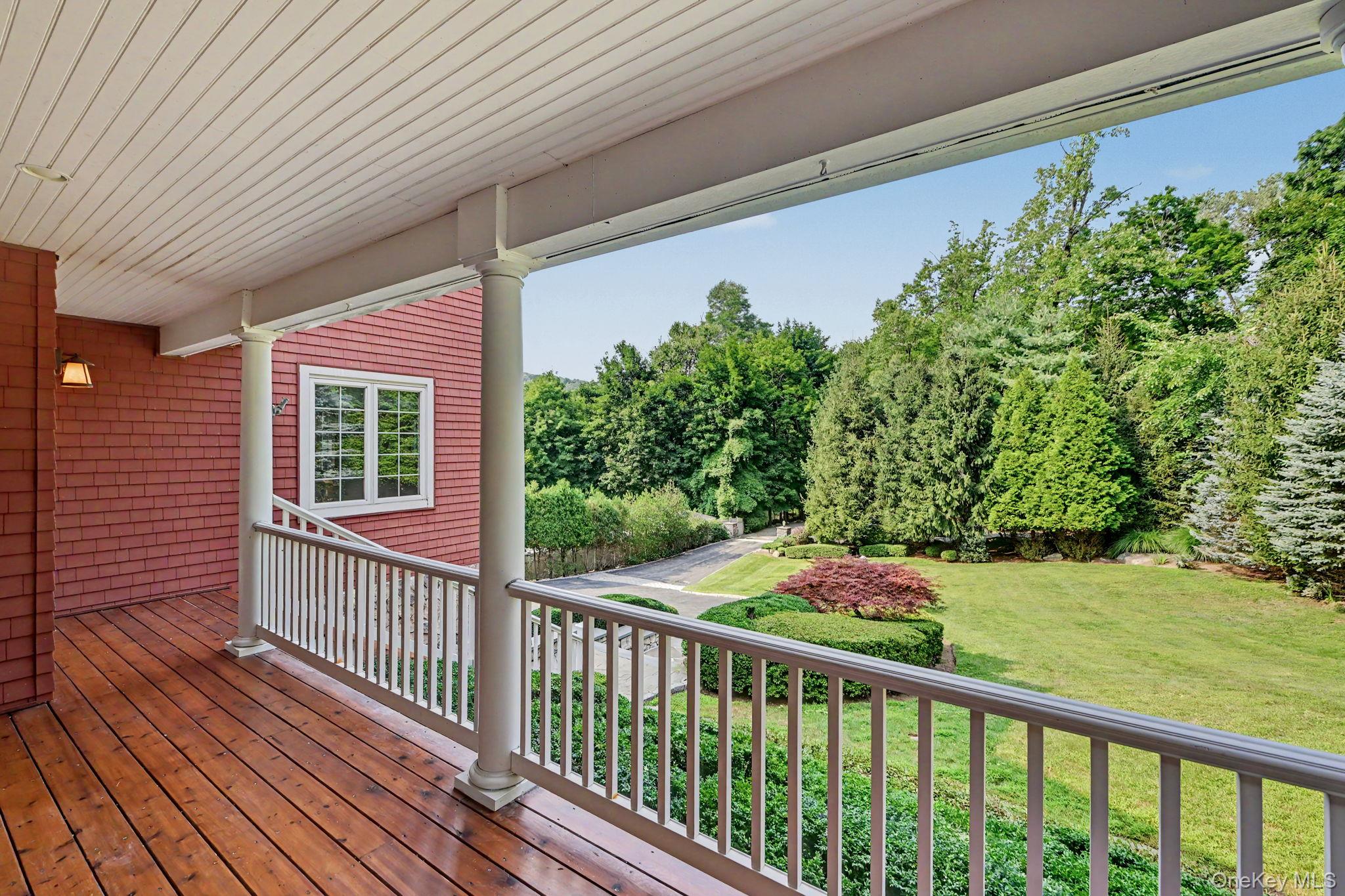 1800 Saw Mill River Road Property Photo 5