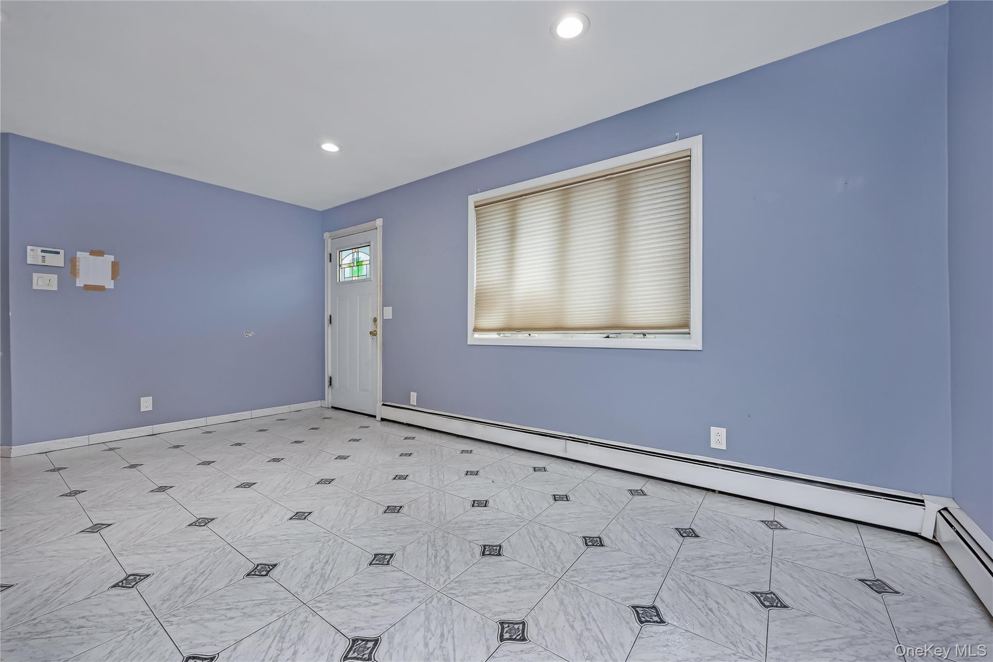 371 Grand Boulevard Property Photo 5