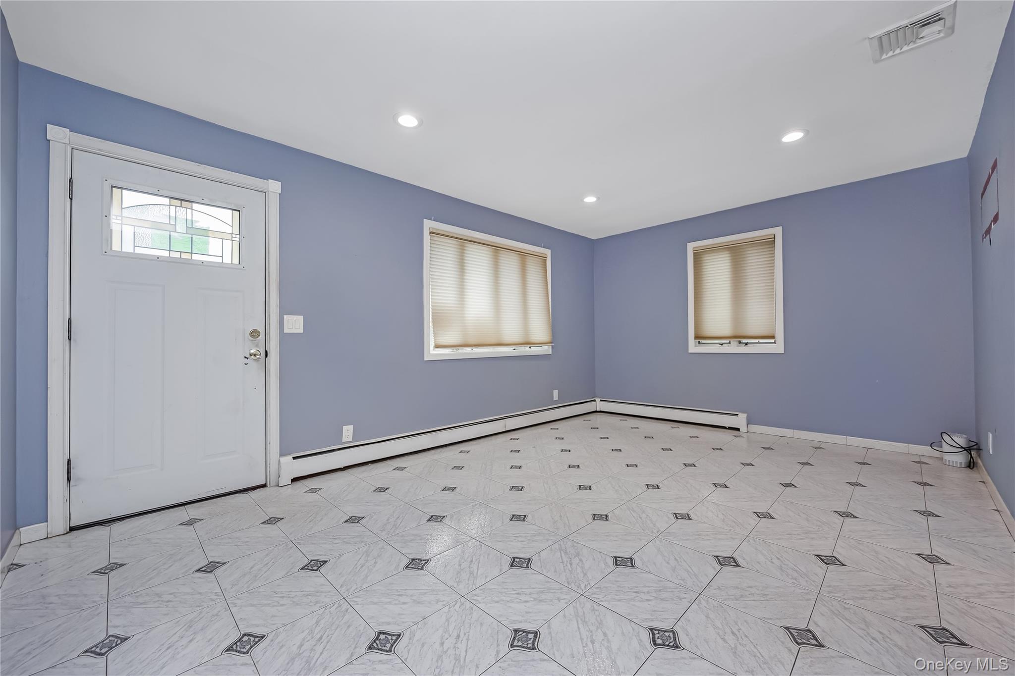 371 Grand Boulevard Property Photo 6