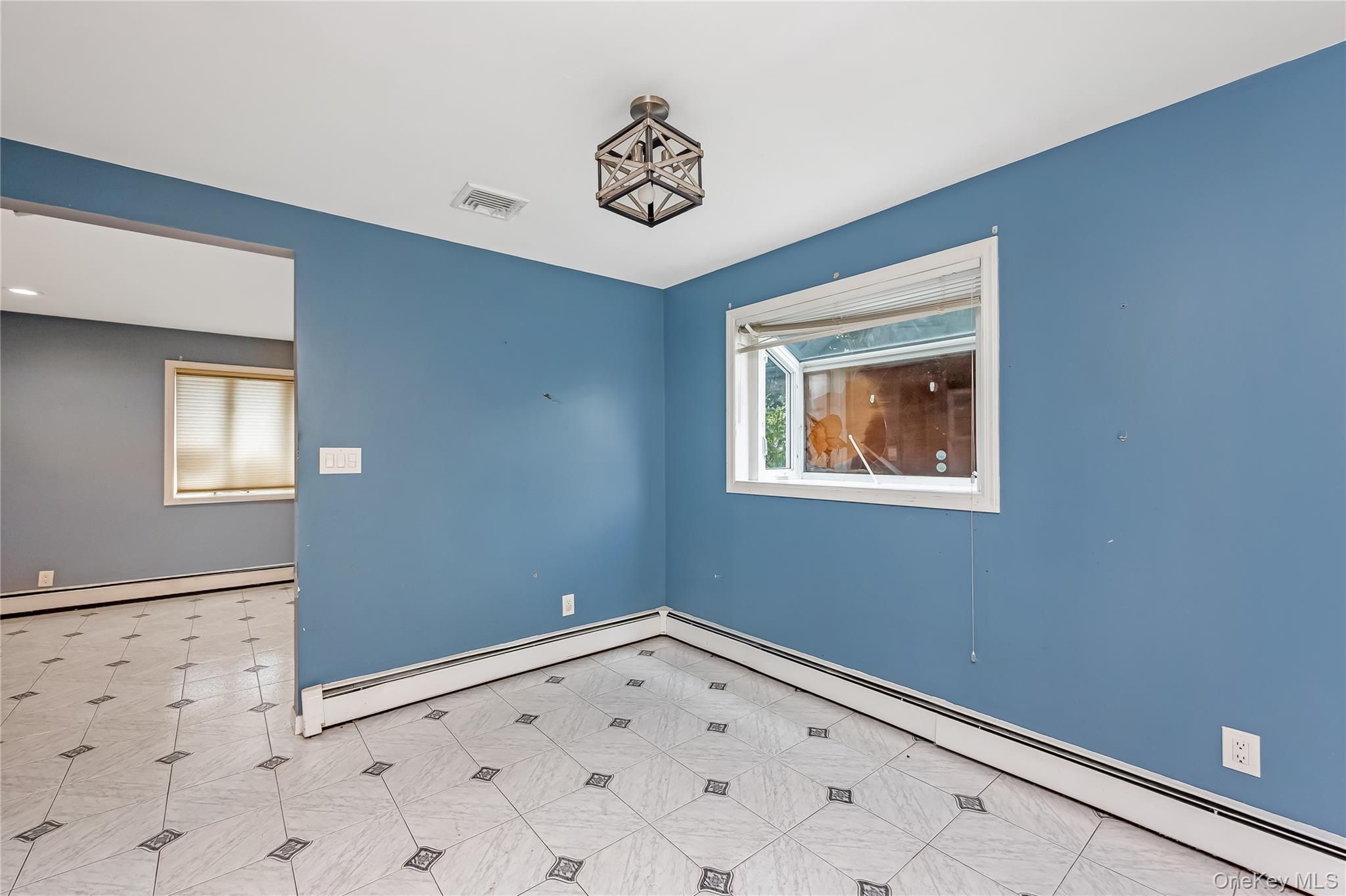 371 Grand Boulevard Property Photo 9